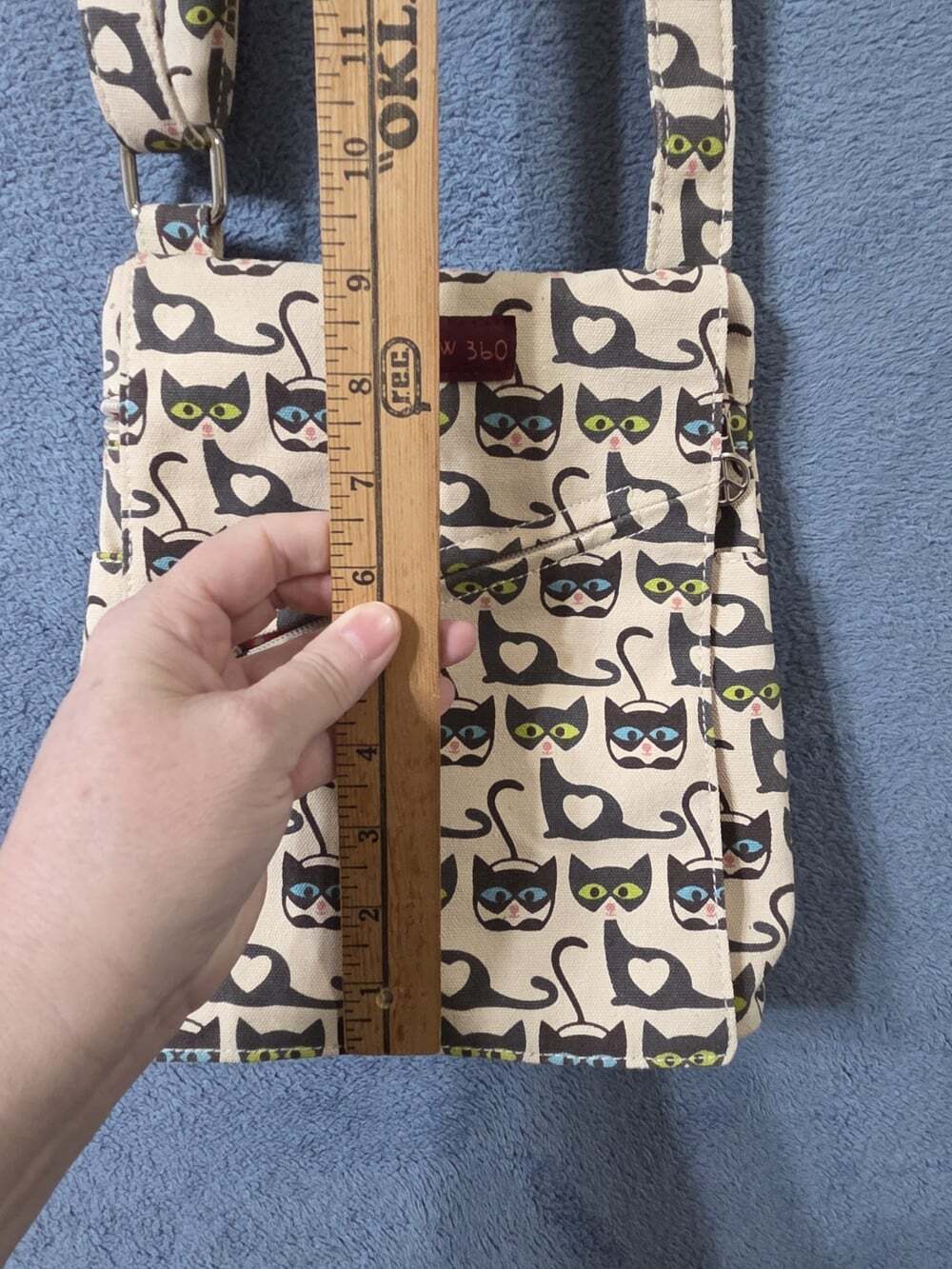 Bungalow 360 Canvas Bag Small Messenger Whimsical Cats - Picture 4 of 6